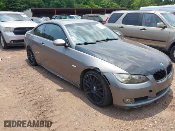 ✅ 2009 BMW 3 Series 328i • VIN: WBAWV13589P121644 • Lot: 42409524. Listed on IAAI with 172,692 mi. Free auction sales archive from the USA and detailed vehicle history report at DreamBid. Image 1.