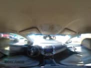 ✅ 2006 Toyota RAV4 Limited • VIN: JTMZK31V765005625 • Lot: 43350686. Wystawiony na IAAI z przebiegiem 252 599 mil. Bezpłatny archiwum sprzedaży aukcyjnych z USA i szczegółowy raport historii pojazdu na DreamBid. Zdjęcie 18.