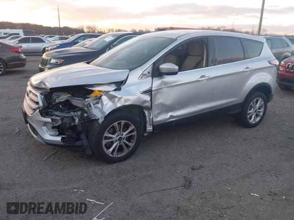 ✅ 2017 Ford Escape SE • VIN: 1FMCU9GD5HUA14443 • Lot: 43694569. Listed on IAAI with 112,952 mi. Free auction sales archive from the USA and detailed vehicle history report at DreamBid. Image 2.