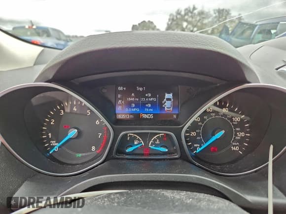 ✅ 2017 Ford Escape Titanium • VIN: 1FMCU0JDXHUD16122 • Lot: 95988025. Wystawiony na Copart z przebiegiem 63 513 mil. Bezpłatny archiwum sprzedaży aukcyjnych z USA i szczegółowy raport historii pojazdu na DreamBid. Zdjęcie 9.