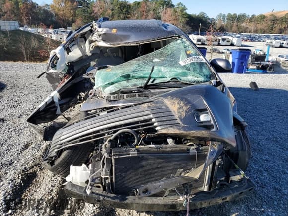 ✅ 2019 Toyota Sienna XLE • VIN: 5TDYZ3DCXKS995644 • Lot: 92399265. Listed on Copart with Not provided. Free auction sales archive from the USA and detailed vehicle history report at DreamBid. Image 5.