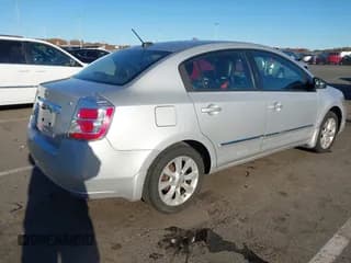 ✅ 2010 Nissan Sentra 2.0 • VIN: 3N1AB6AP5AL657980 • Lot: 43617052. Wystawiony na IAAI z przebiegiem 143 775 mil. Bezpłatny archiwum sprzedaży aukcyjnych z USA i szczegółowy raport historii pojazdu na DreamBid. Zdjęcie 4.