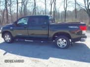 ✅ 2010 Toyota Tundra • VIN: 5TFDY5F14AX098563 • Lot: 42084336. Wystawiony na IAAI z przebiegiem 176 781 mil. Bezpłatny archiwum sprzedaży aukcyjnych z USA i szczegółowy raport historii pojazdu na DreamBid. Zdjęcie 14.