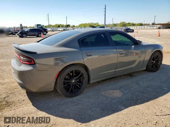 ✅ 2017 Dodge Charger SE • VIN: 2C3CDXBG2HH643191 • Lot: 91108495. Listed on Copart with 190,339 mi. Free auction sales archive from the USA and detailed vehicle history report at DreamBid. Image 3.