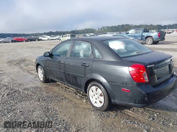 ✅ 2008 Suzuki Forenza • VIN: KL5JD56Z38K764877 • Лот: 41886667. Опубликован ранее на IAAI с пробегом 124 233 миль. Бесплатный доступ к архиву аукционных продаж из США и подробный отчёт об истории автомобиля на DreamBid. Изображение 3.