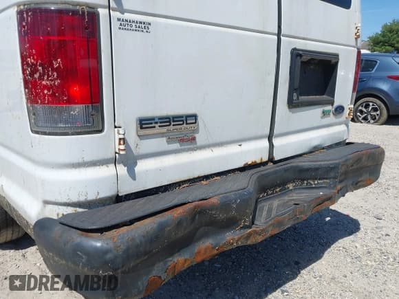 ✅ 2011 Ford Econoline Cargo Commercial • VIN: 1FDSS3EL7BDA76197 • Lot: 42317052. Listed on IAAI with 380,840 mi. Free auction sales archive from the USA and detailed vehicle history report at DreamBid. Image 19.