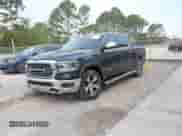 2020 Ram 1500 Laramie с VIN 1C6RREJT1LN105809, выставлен на аукционе IAAI как лот 41891443 с пробегом 102 591 миль миль и . История ставок и продаж доступна на DreamBid. Изображение 2.