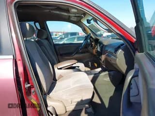 ✅ 2004 Toyota Sequoia SR5 • VIN: 5TDZT34AX4S217870 • Лот: 43815660. Опубликован ранее на IAAI с пробегом 274 730 миль. Бесплатный доступ к архиву аукционных продаж из США и подробный отчёт об истории автомобиля на DreamBid. Изображение 5.