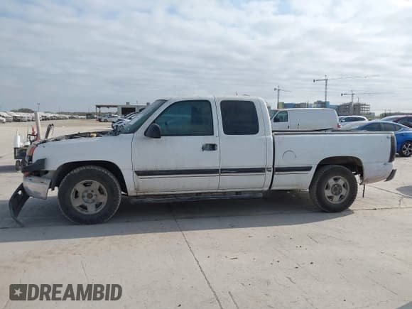 ✅ 2007 Chevrolet Silverado 1500 Work Truck • VIN: 1GCEC19X67Z191870 • Lot: 43505974. Listed on IAAI with 547,482 mi. Free auction sales archive from the USA and detailed vehicle history report at DreamBid. Image 13.