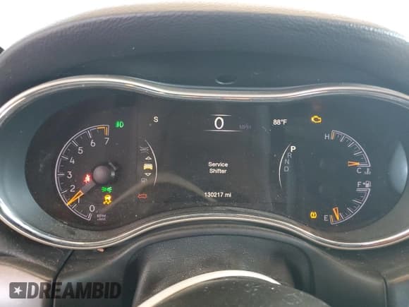 ✅ 2017 Jeep Grand Cherokee Limited • VIN: 1C4RJEBG3HC788620 • Lot: 84015715. Wystawiony na Copart z przebiegiem 130 217 mil. Bezpłatny archiwum sprzedaży aukcyjnych z USA i szczegółowy raport historii pojazdu na DreamBid. Zdjęcie 9.