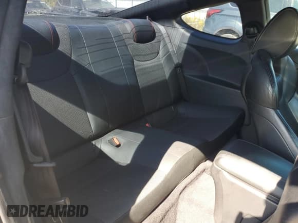 ✅ 2016 Hyundai Genesis Coupe 3.8L Base • VIN: KMHHT6KJ6GU135291 • Lot: 80178685. Wystawiony na Copart z przebiegiem 38 938 mil. Bezpłatny archiwum sprzedaży aukcyjnych z USA i szczegółowy raport historii pojazdu na DreamBid. Zdjęcie 10.