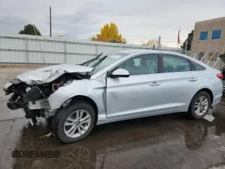 ✅ 2015 Hyundai Sonata SE • VIN: 5NPE24AF0FH035773 • Лот: 89849105. Опубликован ранее на Copart с пробегом Не указан. Бесплатный доступ к архиву аукционных продаж из США и подробный отчёт об истории автомобиля на DreamBid. Изображение 1.