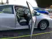 2019 Toyota Prius LE z VIN JTDL9RFU9K3011548, wystawiony jako IAAI lot #43540649 z przebiegiem 119 911 mil mil oraz . Historia ofert i sprzedaży dostępna na DreamBid. Obrazek 5.