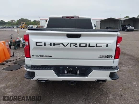 ✅ 2022 Chevrolet Silverado 1500 High Country • VIN: 1GCPAFED6NZ606917 • Лот: 41652769. Опубликован ранее на IAAI с пробегом 33 913 миль. Бесплатный доступ к архиву аукционных продаж из США и подробный отчёт об истории автомобиля на DreamBid. Изображение 16.