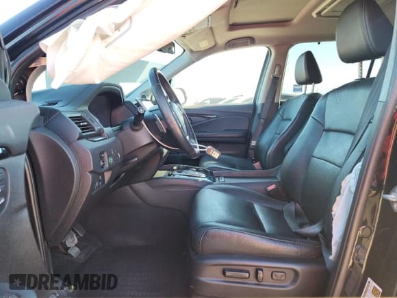 ✅ 2017 Honda Pilot Touring • VIN: 5FNYF6H98HB054439 • Lot: 82755845. Listed on Copart with 98,748 mi. Free auction sales archive from the USA and detailed vehicle history report at DreamBid. Image 7.