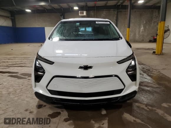 ✅ 2023 Chevrolet Bolt EV 1LT • VIN: 1G1FW6S04P4162573 • Lot: 76999004. Wystawiony na Copart z przebiegiem 46 420 mil. Bezpłatny archiwum sprzedaży aukcyjnych z USA i szczegółowy raport historii pojazdu na DreamBid. Zdjęcie 5.