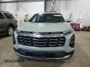 ✅ 2025 Chevrolet Equinox AWD LT • VIN: 3GNAXPEG0SL134406 • Lot: 64612115. Wystawiony na Copart z przebiegiem 12 141 mil. Bezpłatny archiwum sprzedaży aukcyjnych z USA i szczegółowy raport historii pojazdu na DreamBid. Zdjęcie 5.