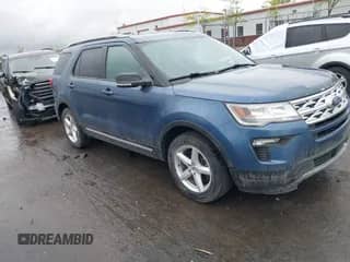 2018 Ford Explorer XLT с VIN 1FM5K7D82JGC48134, выставлен на аукционе IAAI как лот 42202052 с пробегом 195 533 миль миль и . История ставок и продаж доступна на DreamBid. Изображение 1.