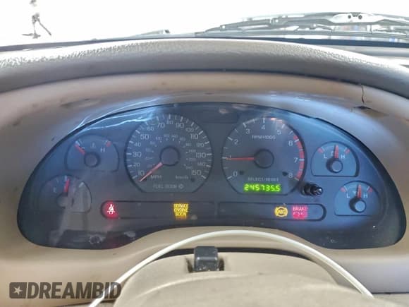 ✅ 2002 Ford Mustang GT Deluxe • VIN: 1FAFP42X62F224936 • Lot: 94079535. Listed on Copart with 245,735 mi. Free auction sales archive from the USA and detailed vehicle history report at DreamBid. Image 9.