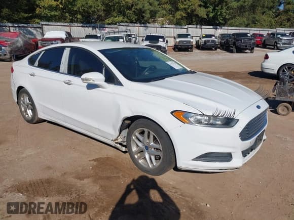 ✅ 2013 Ford Fusion SE • VIN: 3FA6P0H70DR232567 • Lot: 43434734. Wystawiony na IAAI z przebiegiem 204 718 mil. Bezpłatny archiwum sprzedaży aukcyjnych z USA i szczegółowy raport historii pojazdu na DreamBid. Zdjęcie 1.