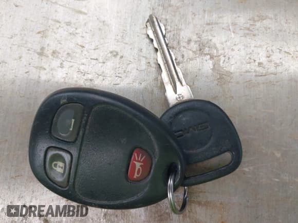 ✅ 2012 GMC Sierra 1500 Work Truck • VIN: 1GTR1TEX0CZ203501 • Лот: 42391177. Опубликован ранее на IAAI с пробегом 256 214 миль. Бесплатный доступ к архиву аукционных продаж из США и подробный отчёт об истории автомобиля на DreamBid. Изображение 11.