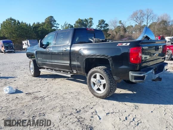 ✅ 2015 Chevrolet Silverado 2500HD LTZ • VIN: 1GC1KWE82FF138158 • Lot: 41369180. Listed on IAAI with 268,501 mi. Free auction sales archive from the USA and detailed vehicle history report at DreamBid. Image 3.