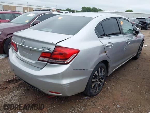 ✅ 2014 Honda Civic EX • VIN: 19XFB2F82EE017717 • Lot: 43116780. Listed on IAAI with 308,652 mi. Free auction sales archive from the USA and detailed vehicle history report at DreamBid. Image 4.