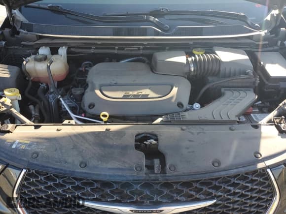 ✅ 2022 Chrysler Pacifica Touring L • VIN: 2C4RC1BG3NR169005 • Lot: 83822215. Wystawiony na Copart z przebiegiem 68 509 mil. Bezpłatny archiwum sprzedaży aukcyjnych z USA i szczegółowy raport historii pojazdu na DreamBid. Zdjęcie 12.