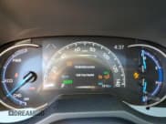 ✅ 2025 Toyota RAV4 Hybrid XLE Premium • VIN: JTMB6RFV7SD164503 • Лот: 80782835. Опубликован ранее на Copart с пробегом 1 815 миль. Бесплатный доступ к архиву аукционных продаж из США и подробный отчёт об истории автомобиля на DreamBid. Изображение 9.