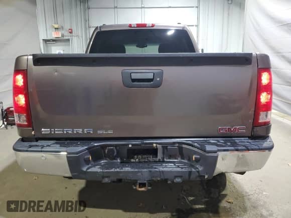 ✅ 2007 GMC Sierra 1500 SLE1 • VIN: 2GTEK13M071574911 • Lot: 91494115. Wystawiony na Copart z przebiegiem 111 548 mil. Bezpłatny archiwum sprzedaży aukcyjnych z USA i szczegółowy raport historii pojazdu na DreamBid. Zdjęcie 6.