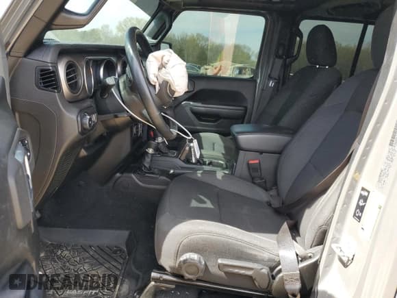 ✅ 2020 Jeep Wrangler Unlimited Sport S • VIN: 1C4HJXDG8LW266626 • Лот: 49965125. Опубликован ранее на Copart с пробегом 50 131 миль. Бесплатный доступ к архиву аукционных продаж из США и подробный отчёт об истории автомобиля на DreamBid. Изображение 7.