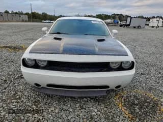 ✅ 2013 Dodge Challenger SXT • VIN: 2C3CDYAGXDH609307 • Lot: 95083385. Listed on Copart with 276,659 mi. Free auction sales archive from the USA and detailed vehicle history report at DreamBid. Image 5.