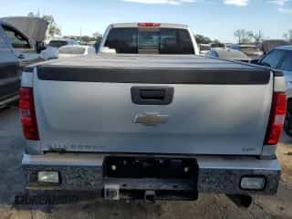 2011 Chevrolet Silverado 3500HD DRW LTZ с VIN 1GC5K1C8XBZ292990, выставлен на аукционе Copart как лот 75099134 с пробегом 47 168 миль миль и Списание • Salvage title. История ставок и продаж доступна на DreamBid. Изображение 6.