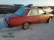 ✅ 1979 Mercedes-Benz 240 • VIN: 12312310133130 • Lot: 77591094. Listed on Copart with 156,914 mi. Free auction sales archive from the USA and detailed vehicle history report at DreamBid. Image 3.