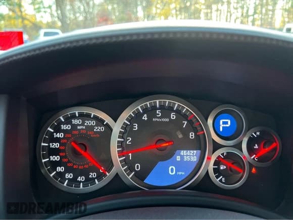 ✅ 2013 Nissan GT-R Premium • VIN: JN1AR5EF5DM260772 • Lot: 42827935. Listed on Copart with 46,427 mi. Free auction sales archive from the USA and detailed vehicle history report at DreamBid. Image 8.