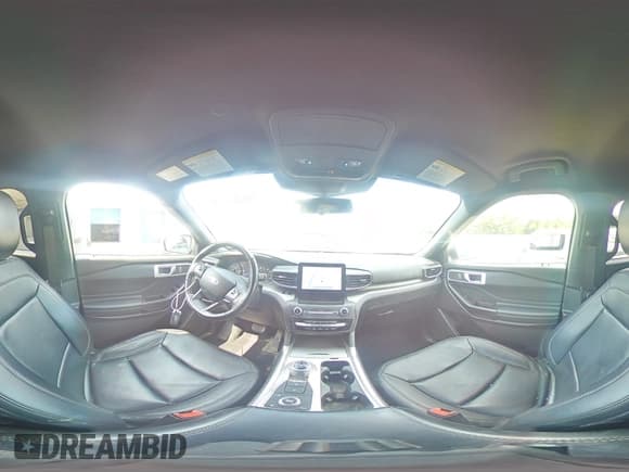 ✅ 2020 Ford Explorer XLT • VIN: 1FMSK8DH1LGA68798 • Lot: 60300715. Wystawiony na Copart z przebiegiem 98 996 mil. Bezpłatny archiwum sprzedaży aukcyjnych z USA i szczegółowy raport historii pojazdu na DreamBid. Zdjęcie 16.