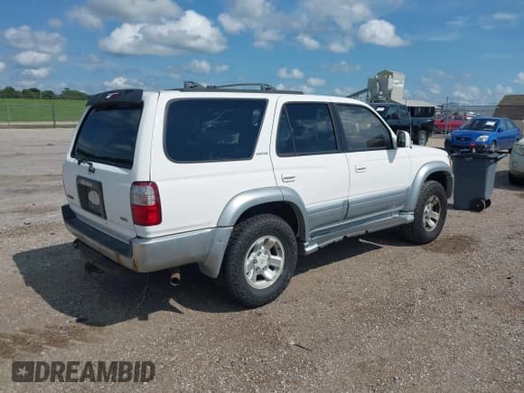 ✅ 1996 Toyota 4Runner Limited • VIN: JT3HN87R9T0041694 • Lot: 42797694. Listed on IAAI with 156,385 mi. Free auction sales archive from the USA and detailed vehicle history report at DreamBid. Image 4.