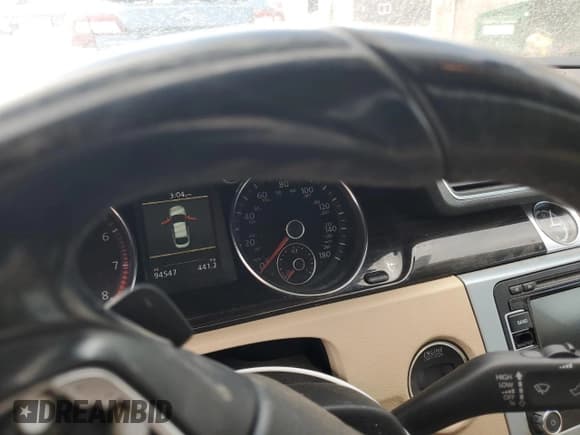 ✅ 2014 Volkswagen CC Executive • VIN: WVWGU7AN9EE523145 • Lot: 71419134. Wystawiony na Copart z przebiegiem 94 547 mil. Bezpłatny archiwum sprzedaży aukcyjnych z USA i szczegółowy raport historii pojazdu na DreamBid. Zdjęcie 9.