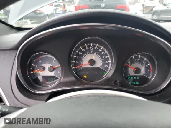 ✅ 2013 Chrysler 200 Touring • VIN: 1C3CCBBB2DN513150 • Lot: 93096295. Listed on Copart with 144,836 mi. Free auction sales archive from the USA and detailed vehicle history report at DreamBid. Image 9.