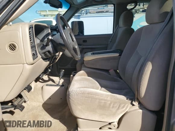 ✅ 2003 Chevrolet Silverado 2500HD LT3 • VIN: 1GCHK23G33F235348 • Lot: 85091805. Wystawiony na Copart z przebiegiem Nie podano. Bezpłatny archiwum sprzedaży aukcyjnych z USA i szczegółowy raport historii pojazdu na DreamBid. Zdjęcie 7.