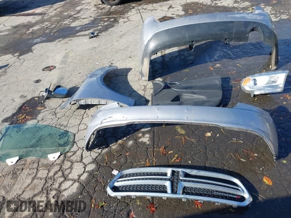 ✅ 2020 Dodge Durango SXT Plus • VIN: 1C4RDJAG4LC187677 • Lot: 43566200. Listed on IAAI with 141,768 mi. Free auction sales archive from the USA and detailed vehicle history report at DreamBid. Image 12.