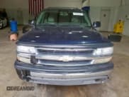 ✅ 2005 Chevrolet Suburban LT • VIN: 3GNEC16Z45G181056 • Лот: 56736275. Опубликован ранее на Copart с пробегом 199 540 миль. Бесплатный доступ к архиву аукционных продаж из США и подробный отчёт об истории автомобиля на DreamBid. Изображение 5.