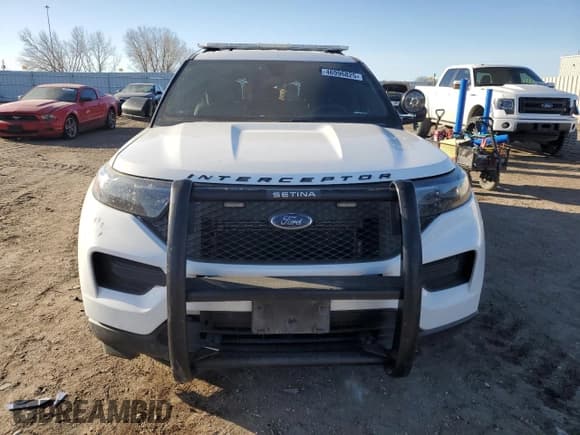 ✅ 2020 Ford Police Interceptor Utility • VIN: 1FM5K8AC3LGC01261 • Lot: 46996825. Wystawiony na Copart z przebiegiem 145 667 mil. Bezpłatny archiwum sprzedaży aukcyjnych z USA i szczegółowy raport historii pojazdu na DreamBid. Zdjęcie 5.