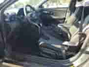 2019 Hyundai Veloster 2.0 z VIN KMHTG6AF1KU016892, wystawiony jako Copart lot #79087344 z przebiegiem 102 963 mil mil oraz Czysty tytuł • Clean title. Historia ofert i sprzedaży dostępna na DreamBid. Obrazek 7.