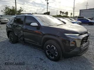 ✅ 2025 Chevrolet Equinox AWD ACTIV • VIN: 3GNAXSEG2SL186056 • Lot: 85129685. Wystawiony na Copart z przebiegiem 1 597 mil. Bezpłatny archiwum sprzedaży aukcyjnych z USA i szczegółowy raport historii pojazdu na DreamBid. Zdjęcie 4.