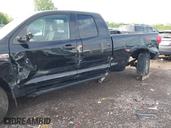 ✅ 2012 Toyota Tundra • VIN: 5TFUW5F16CX237813 • Lot: 42256327. Wystawiony na IAAI z przebiegiem 194 450 mil. Bezpłatny archiwum sprzedaży aukcyjnych z USA i szczegółowy raport historii pojazdu na DreamBid. Zdjęcie 6.