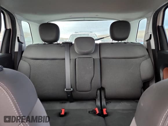 ✅ 2014 FIAT 500L Trekking • VIN: ZFBCFADH1EZ008650 • Lot: 90253045. Listed on Copart with 123,253 mi. Free auction sales archive from the USA and detailed vehicle history report at DreamBid. Image 10.