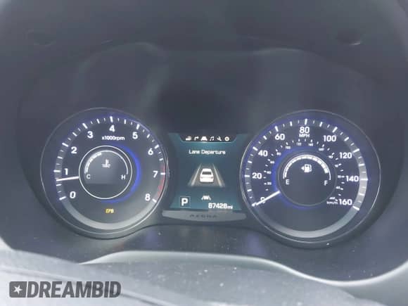 2016 Hyundai Azera Limited with VIN KMHFH4JGXGA536654, listed as a IAAI auction lot 41630707 with 87,428 mi miles and . Bid and sale history available at DreamBid. Image 7.