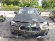 ✅ 2020 BMW X2 xDrive28i • VIN: WBXYJ1C03L5P80426 • Lot: 43544988. Wystawiony na IAAI z przebiegiem 36 564 mil. Bezpłatny archiwum sprzedaży aukcyjnych z USA i szczegółowy raport historii pojazdu na DreamBid. Zdjęcie 6.