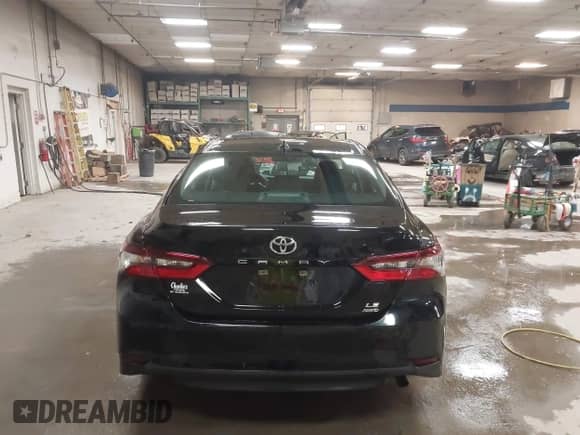 2022 Toyota Camry LE с VIN 4T1C11BKXNU069322, выставлен на аукционе IAAI как лот 41436065 с пробегом 9 044 миль миль и . История ставок и продаж доступна на DreamBid. Изображение 17.